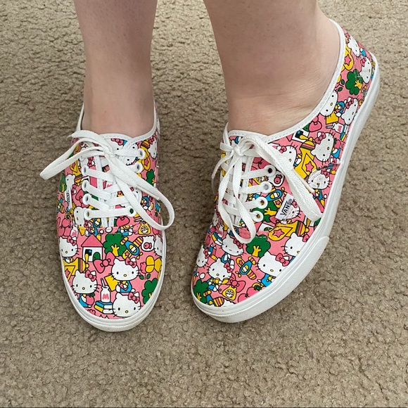 hello kitty vans pink